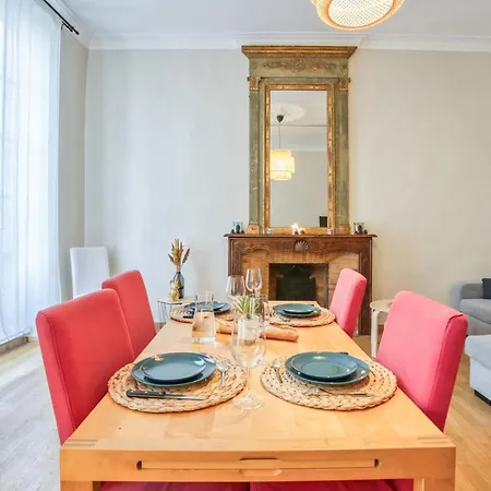 Superbe 95m2 Proche Arenes- Parking Offert Διαμέρισμα